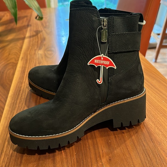 NWT Blondo Dakota in Black Suede Size 8 - Picture 4 of 10